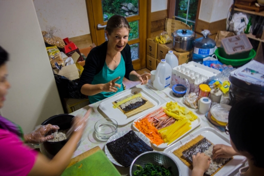 Making Gimbap