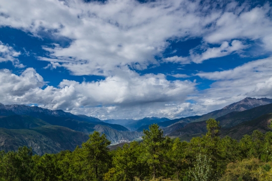 Beautiful mountains around