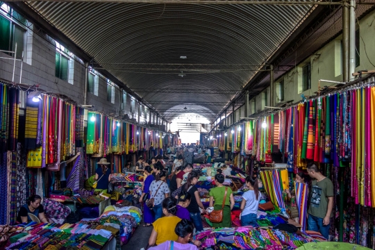 Fabrics market in Jinghong