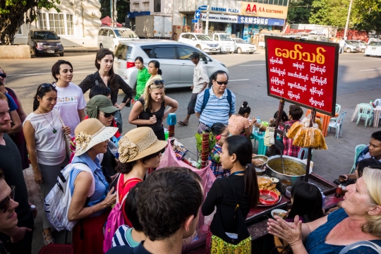 Free walking tour of yangon
