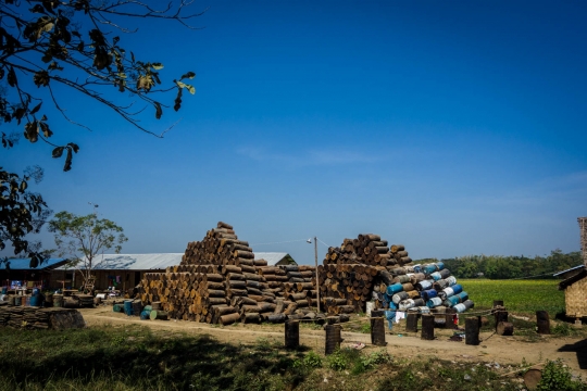 Road work as done in Myanmar