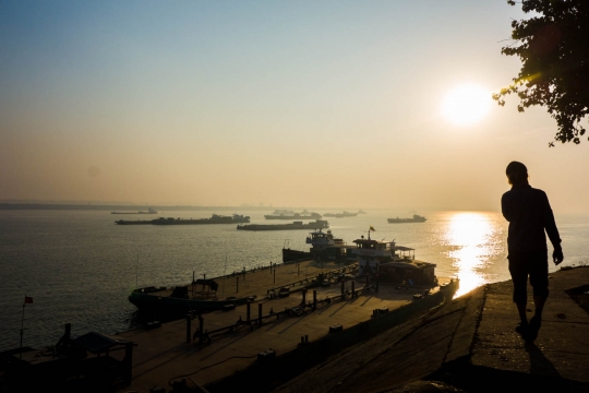 Good morning at the Irrawaddy