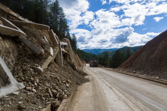 New roads, roadworks and mudslides