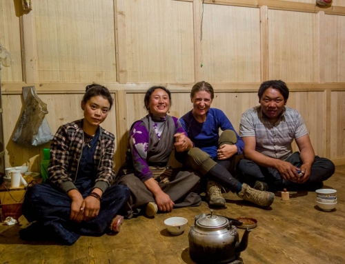 Tibetan hospitality, a high road, Seda to Litang